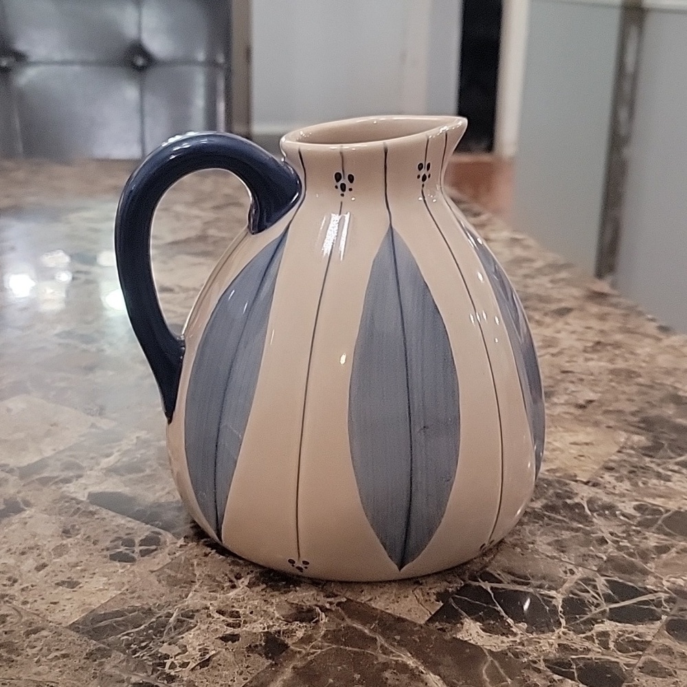 Tender Heart Treasures Pitcher Jug Tan and Blue Pottery Ceramic 2001 Vintage AH